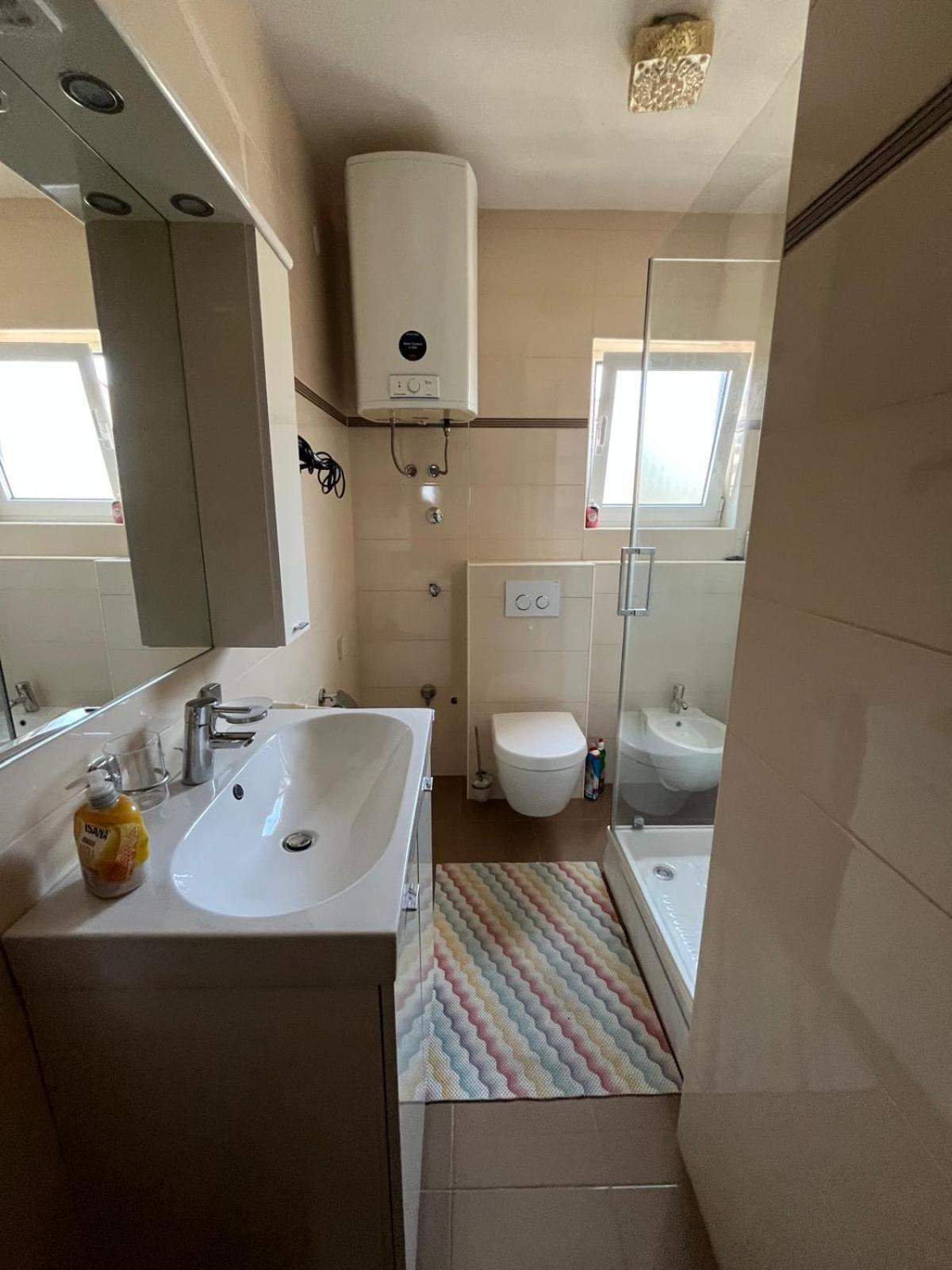 Ferienwohnung Ana 크리크베니카 외부 사진